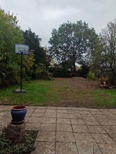 4 Bedroom House To Rent In Church Road, Addlestone, KT15