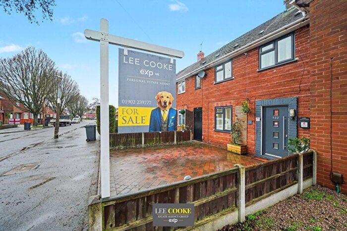 3 Bedroom Terraced House For Sale In Bealeys Avenue, Long Knowle Estate, Wednesfield, Wolverhampton, WV11