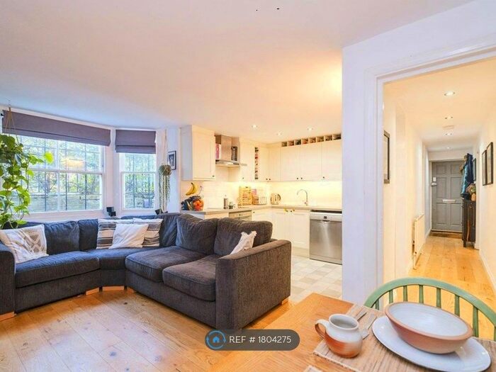 2 Bedroom Flat To Rent In Hayter Rd, London, SW2