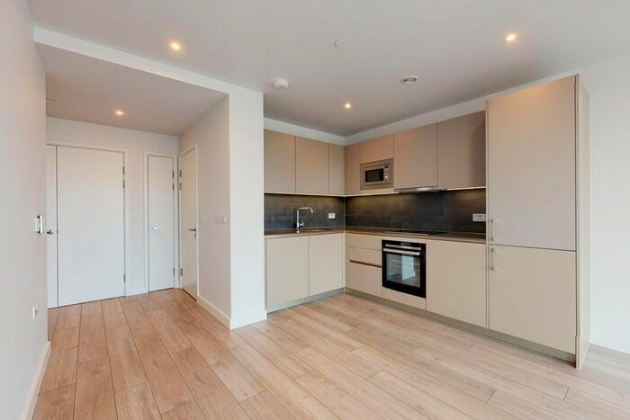 1 Bedroom Flat To Rent In , New Kent Road, London, SE1