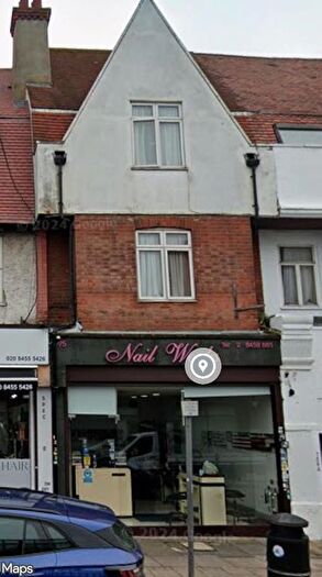 1 Bedroom Property To Rent In B, Finchley Road, London, NW11