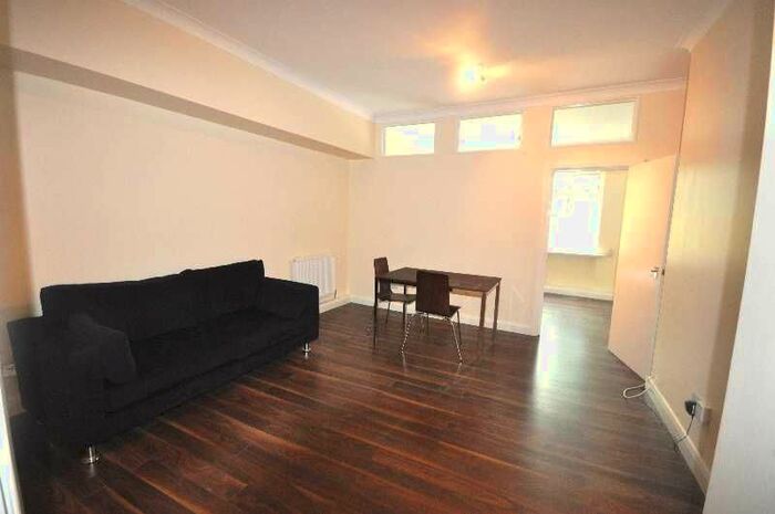 2 Bedroom Flat To Rent In Euston Road, London, NW1