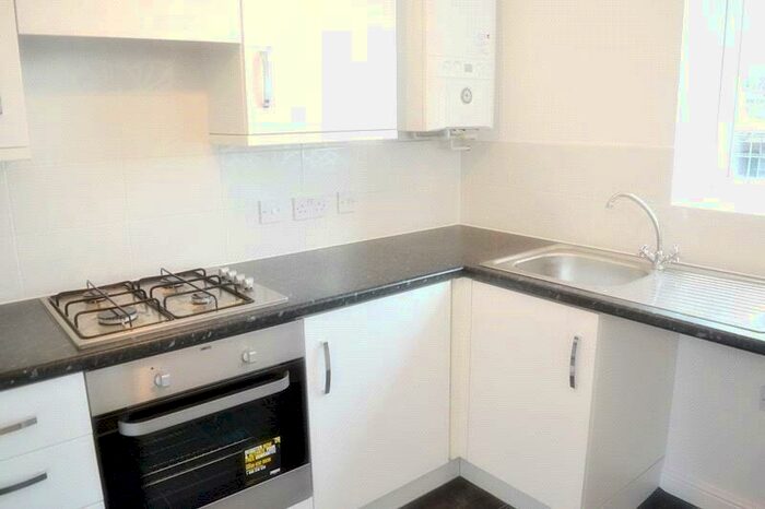 2 Bedroom Flat To Rent In Stockport Road, Grove Village, Greater Manchester, M13