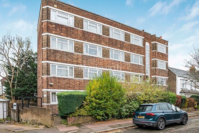 1 Bedroom Flat To Rent In Clock House Court, Clock House Road, Beckenham, BR3