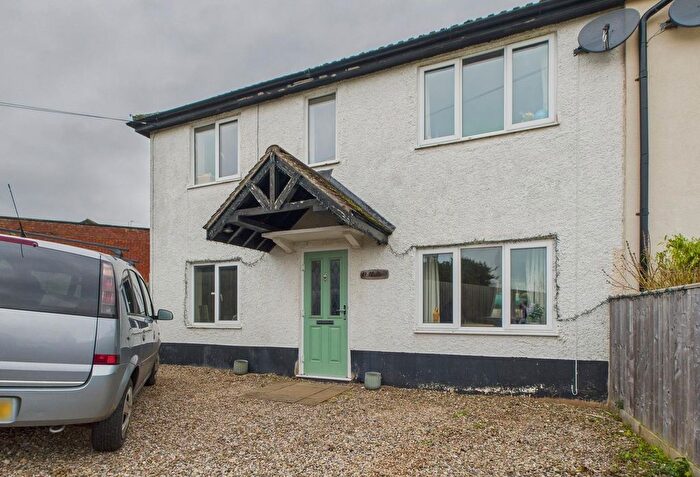 3 Bedroom Semi Detached House For Sale In Longridge Road, Malvern, WR14