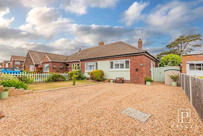 2 Bedroom Semi-Detached Bungalow For Sale In Norwood Avenue, Clacton-On-Sea, CO15