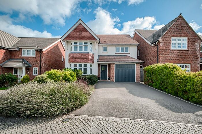 4 Bedroom Detached House For Sale In Kinnersley Road, Alcester, B49