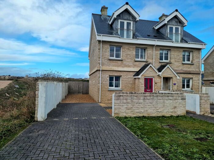 3 Bedroom Semi-Detached House To Rent In Pennsylvania Close, Portland, Dorset, DT5