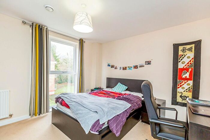 2 Bedroom Apartment To Rent In Candleford Court, Buckingham, MK18