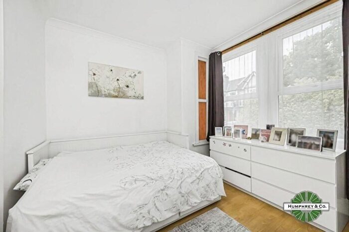 2 Bedroom Flat To Rent In Howard Road, E17