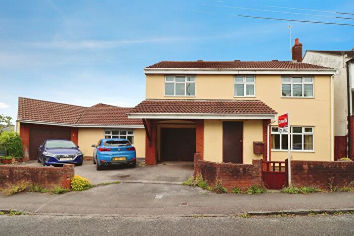 4 Bedroom Detached House For Sale In Siston Common, Bristol, BS15