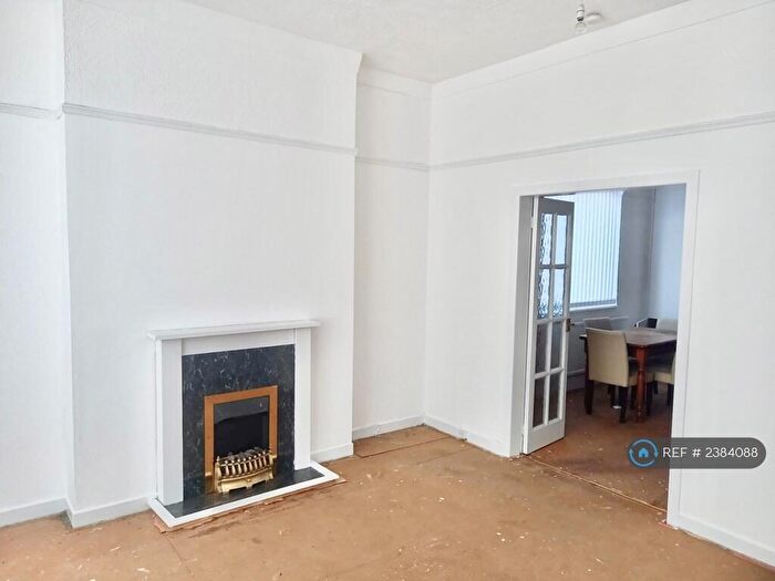 1 Bedroom Flat To Rent In Park Road North, Birkenhead, CH41