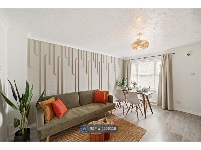 2 Bedroom Terraced House To Rent In Cranberry Lane, London, E16