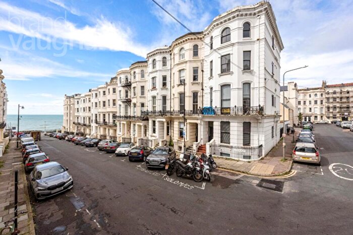 2 Bedroom Flat For Sale In Chesham Place, Brighton, East Sussex, BN2