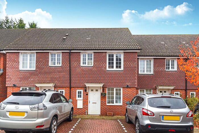 3 Bedroom Terraced House To Rent In Wayside, Winnersh, RG41
