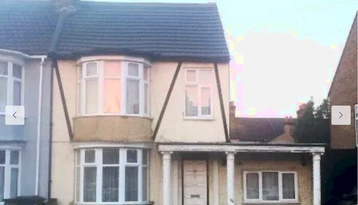 4 Bedroom End Of Terrace House To Rent In Movers Lane, Barking/Upney, IG11