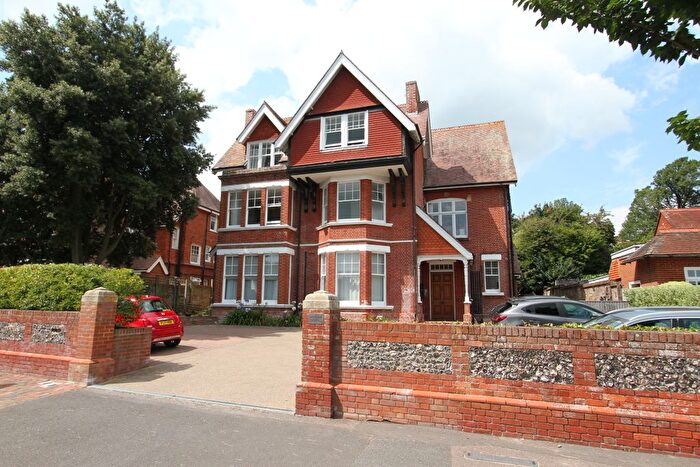 2 Bedroom Flat For Sale In Denton Road, Eastbourne, BN20