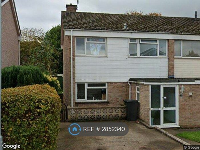 3 Bedroom End Of Terrace House To Rent In Moorfield Road, Backwell, BS48