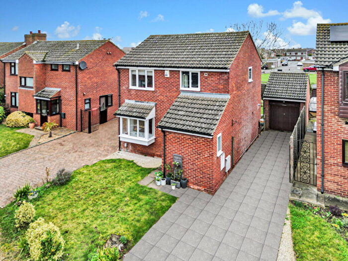 4 Bedroom Detached House For Sale In Jubilee Gardens, Biggleswade, SG18