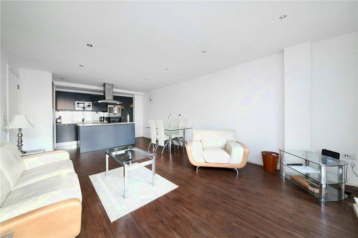 2 Bedroom Flat To Rent In Oxygen Building, Western Gateway, London, E16