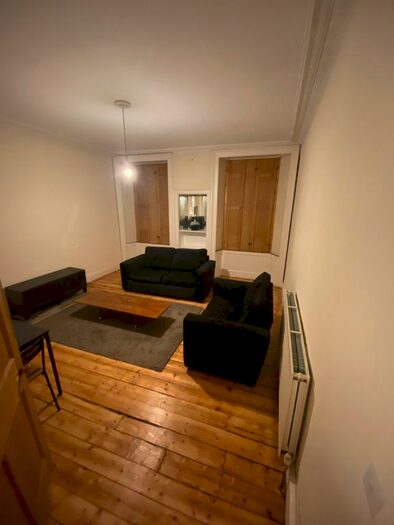2 Bedroom Flat To Rent In Clerk Street, Edinburgh, EH8
