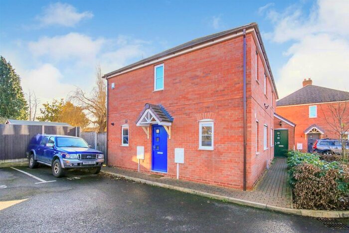 3 Bedroom Semi-Detached House To Rent In Willow Gardens, Long Lawford, Rugby, CV23