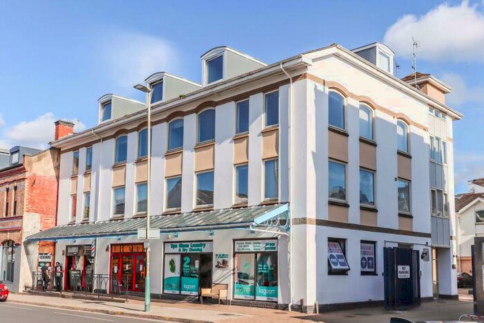 2 Bedroom Flat To Rent In Central Cheltenham, GL52