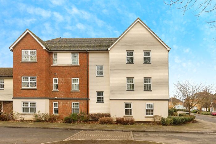 2 Bedroom Flat For Sale In Birch Road, Canterbury, CT1