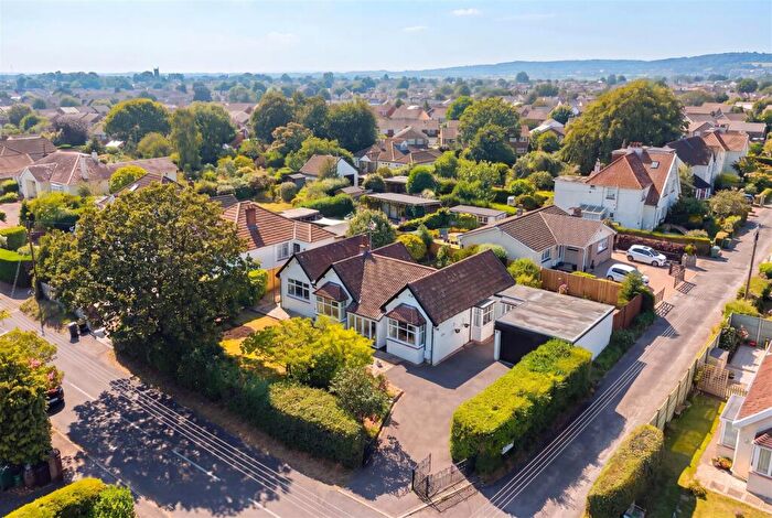 4 Bedroom Detached Bungalow For Sale In Ash Hayes Road, Nailsea, BS48