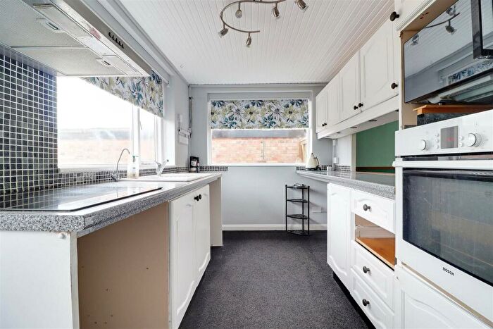 3 Bedroom Detached Bungalow For Sale In Derrymore Road, Willerby, Hull, HU10