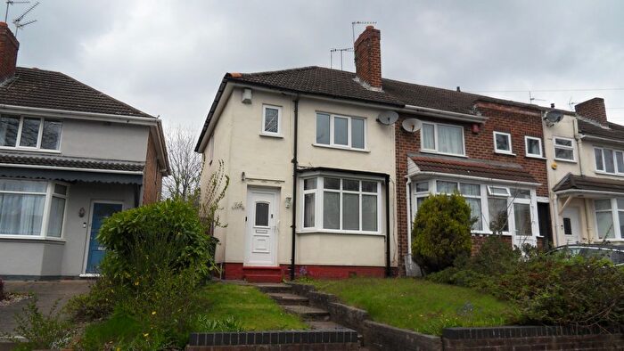 3 Bedroom Semi-Detached House To Rent In Old Oscott Lane, Birmingham, B44
