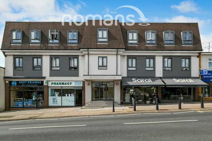 Apartment To Rent In Guildgate House, RG45