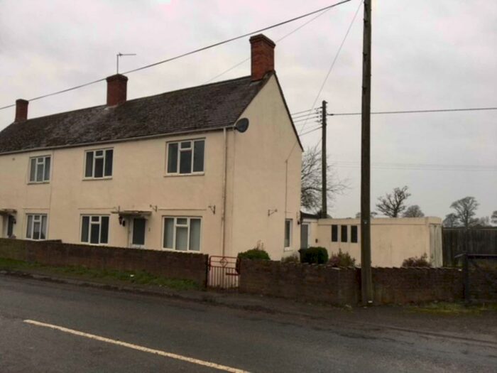 3 Bedroom Semi-Detached House To Rent In Sparkford, BA22