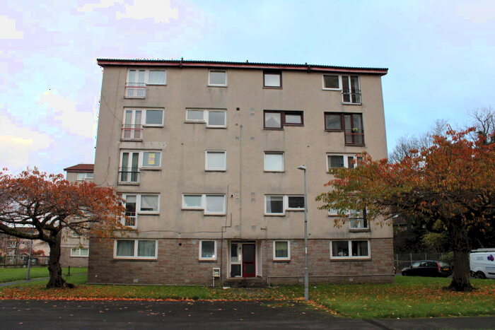 2 Bedroom Maisonette To Rent In George Street, Paisley, PA1