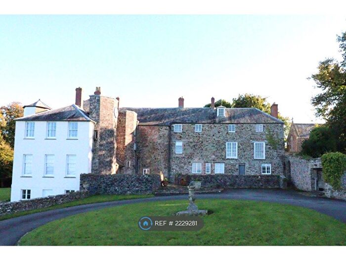 1 Bedroom Flat To Rent In Clovelly Court, Clovelly, Bideford, EX39