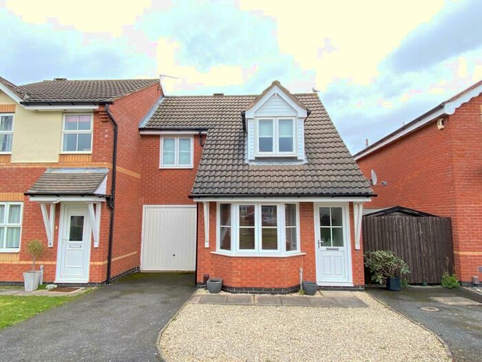 3 Bedroom Property To Rent In Foxglove Close, Mounstorrel, Leicestershire, LE12