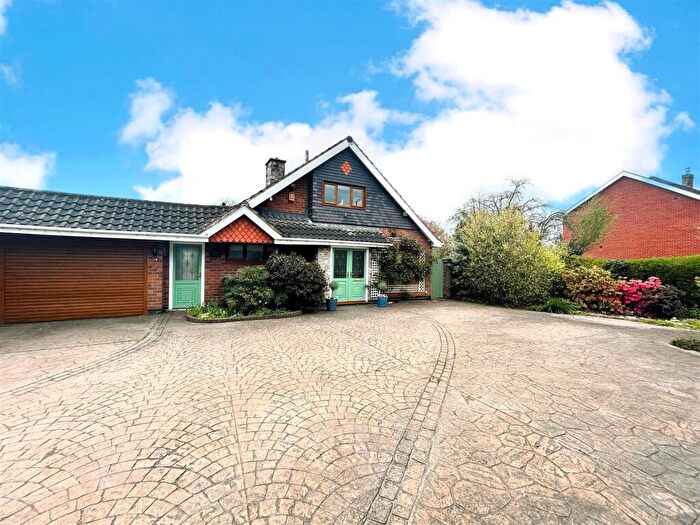 4 Bedroom Detached House For Sale In Church Street, Denby Village, DE5