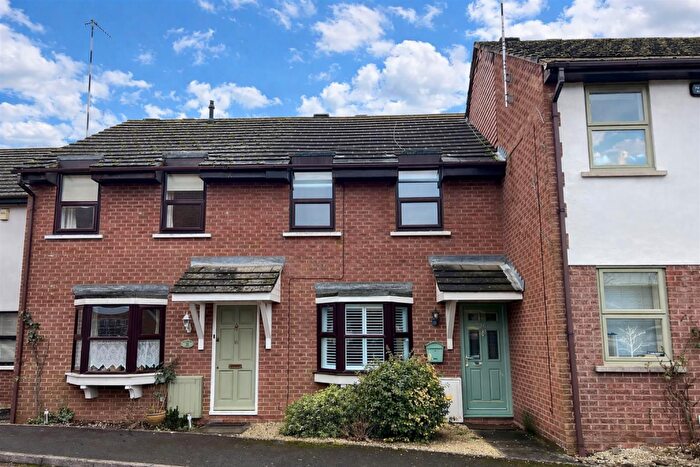 2 Bedroom Terraced House For Sale In Saffron Walk, Old Town, Stratford Upon Avon, CV37
