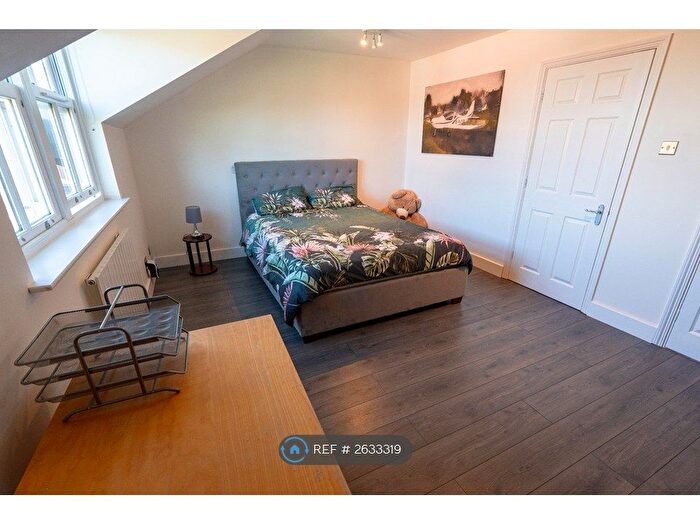 4 Bedroom Terraced House To Rent In Grace Avenue, Shenley, Radlett, WD7