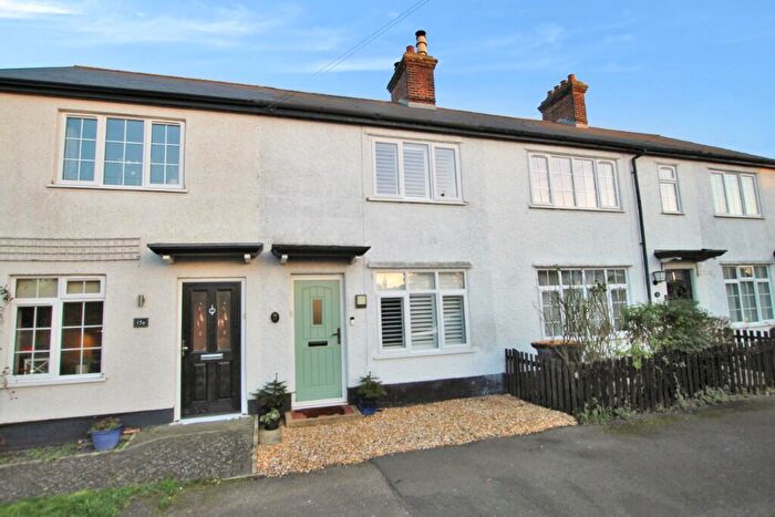 2 Bedroom Terraced House For Sale In High Street, MK44
