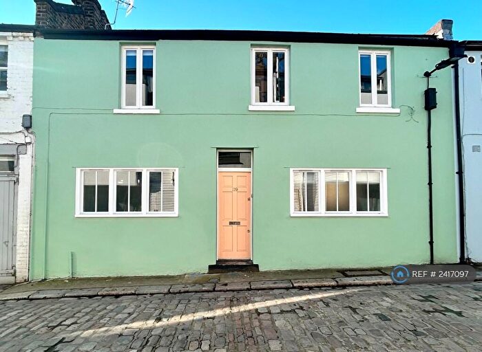 3 Bedroom Terraced House To Rent In Camden Mews, London, NW1