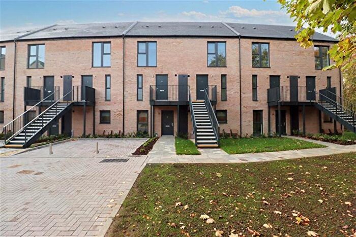 2 Bedroom Flat To Rent In Bedroom New Home Flat In Kilpatrick Bow, Edinburgh, EH6