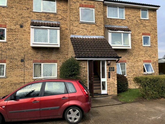 Studio To Rent In Aylsham Drive, Ickenham, UB10