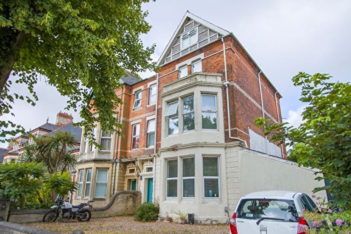 1 Bedroom Flat To Rent In Plymouth Road, Penarth, CF64