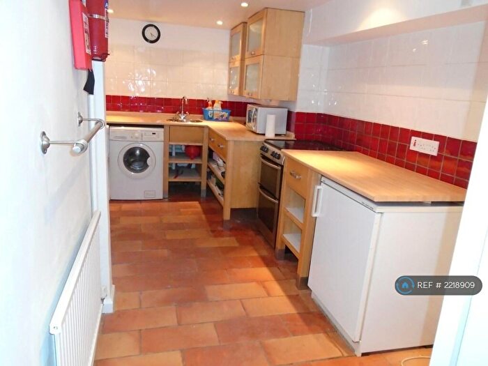 1 Bedroom Flat To Rent In Sydney Place, Bath, BA2