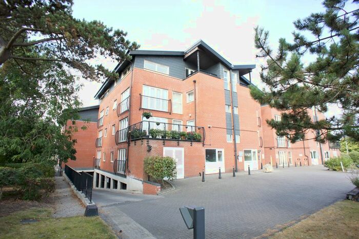 2 Bedroom Flat To Rent In Lodge Road, Kingswood, Bristol, BS15