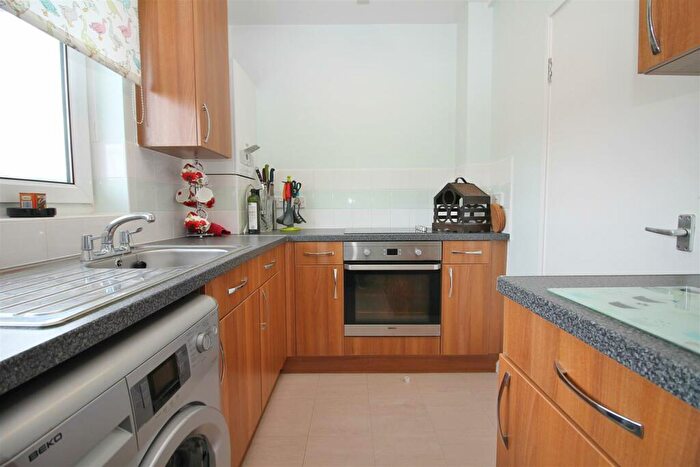 1 Bedroom Flat To Rent In Wellington Row, London, E2