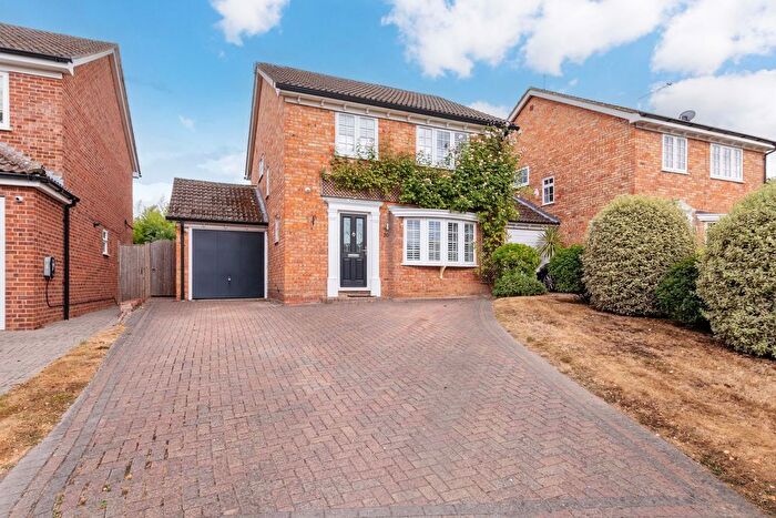4 Bedroom Detached House For Sale In Bosman Drive, Windlesham, GU20