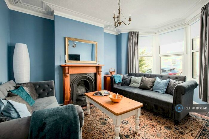 4 Bedroom Terraced House To Rent In Harrowdene Road, Bristol, BS4