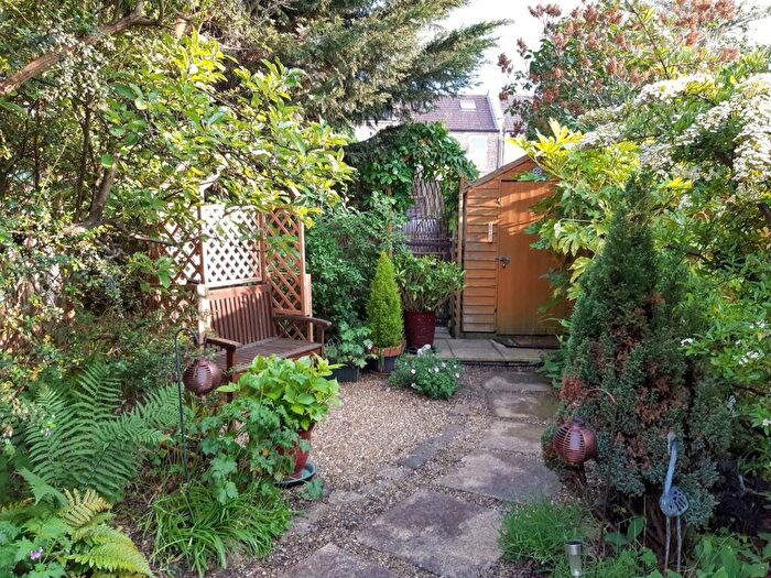 3 Bedroom Terraced House For Sale In Glenfarg Road, Catford, London, SE6